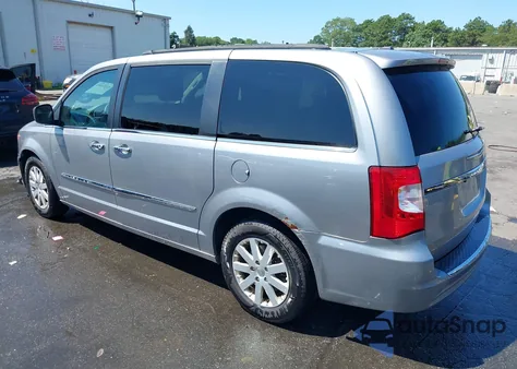 2016 Chrysler Town & Country Touring z USA, uszkodzony, nr VIN 2C4RC1BG0GR159275